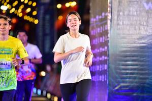 BIB: 5041
                            <button type="button" onclick="openModal(21803908)" class="btn btn-primary btn-sm float-right btn-popup" data-toggle="modal" data-target=".modal-high-quality">
                        <i class="fas fa-shopping-cart"></i> Add to Cart
                    </button>
                                            <button type="button" onclick="isThisMe(21803908, true)" class="btn btn-success btn-sm float-right btn-popup btn-isme hidden" data-toggle="tooltip" data-placement="bottom" title="นี่คือรูปของคุณใช่ไหม คลิกที่นี่เพื่อเอาเข้าอัลบั้ม">
                        <i class="fas fa-plus"></i> Add to album
                    </button>
                    <button type="button" onclick="isThisMe(21803908, false)" class="btn btn-warning btn-sm float-right btn-popup btn-isnotme hidden">
                        <i class="fas fa-ban"></i> Remove from album
                    </button>